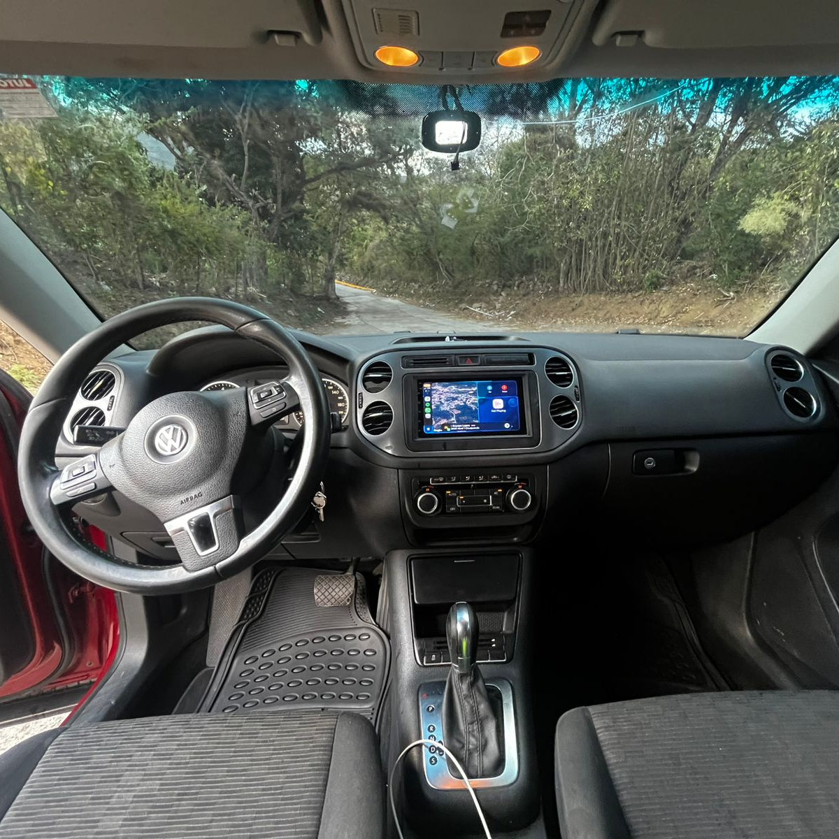 VOLKSWAGEN TIGUAN 2012