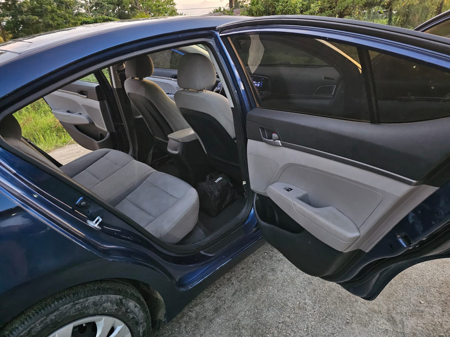 HYUNDAI ELANTRA 2018