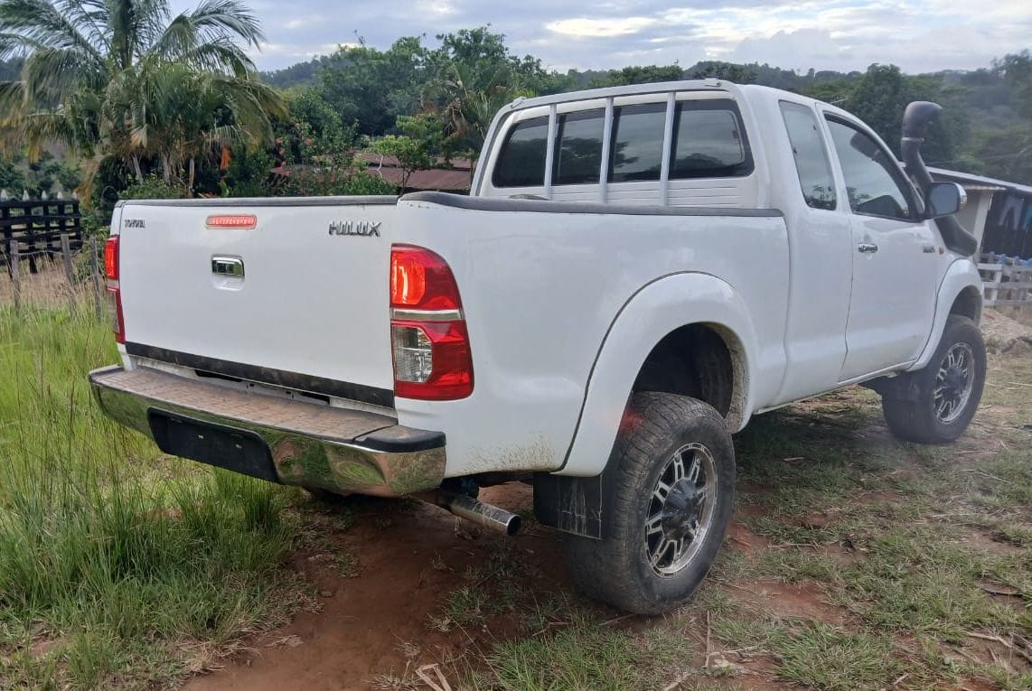 TOYOTA HILUX 2015
