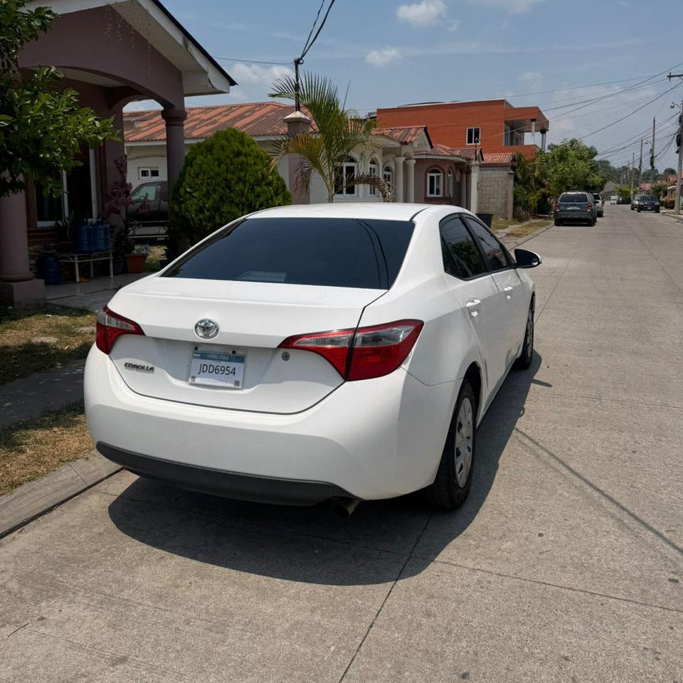TOYOTA COROLLA 2014