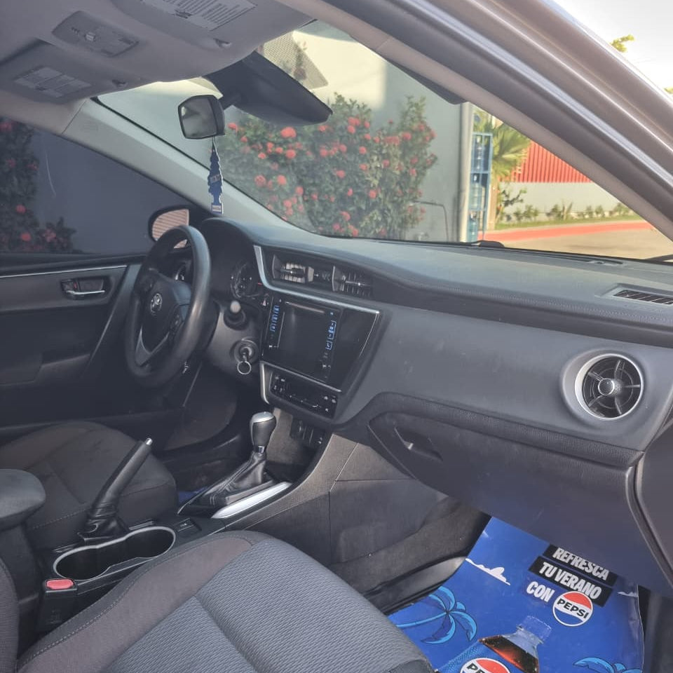 TOYOTA COROLLA 2018