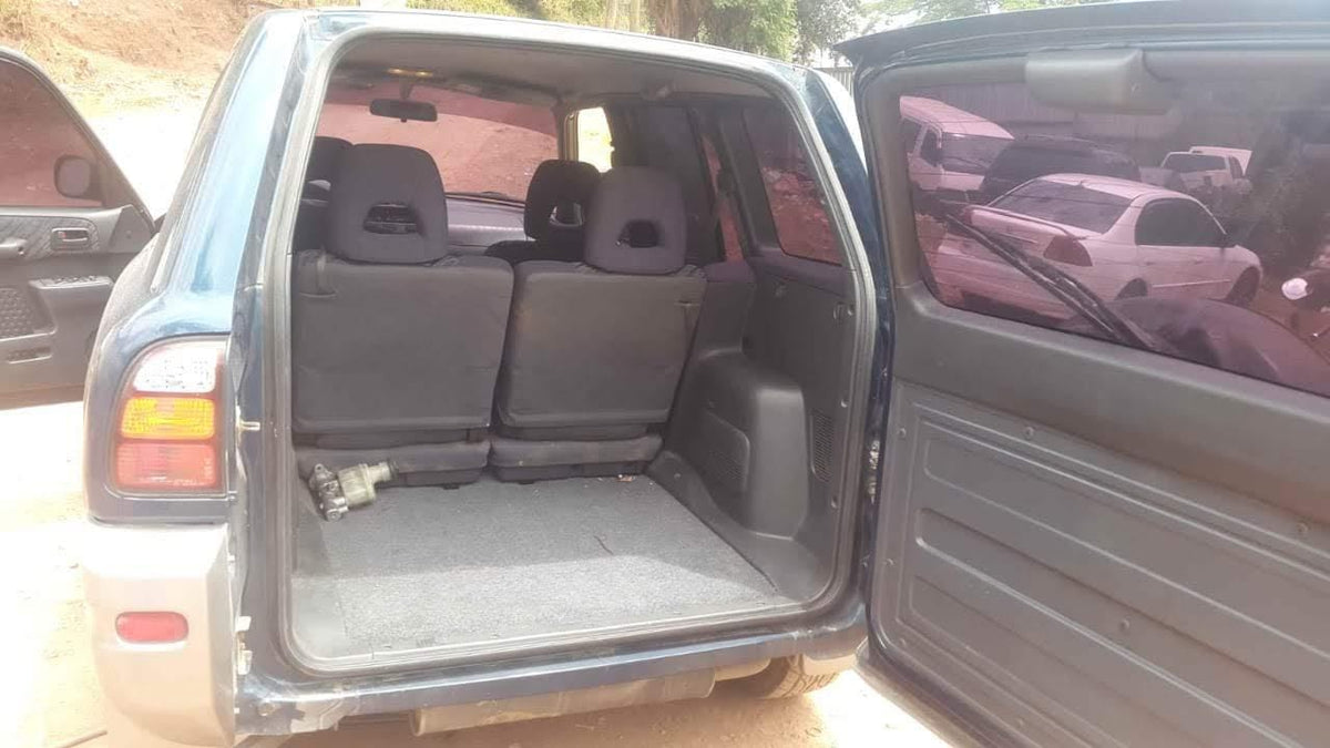 TOYOTA RAV4 2000