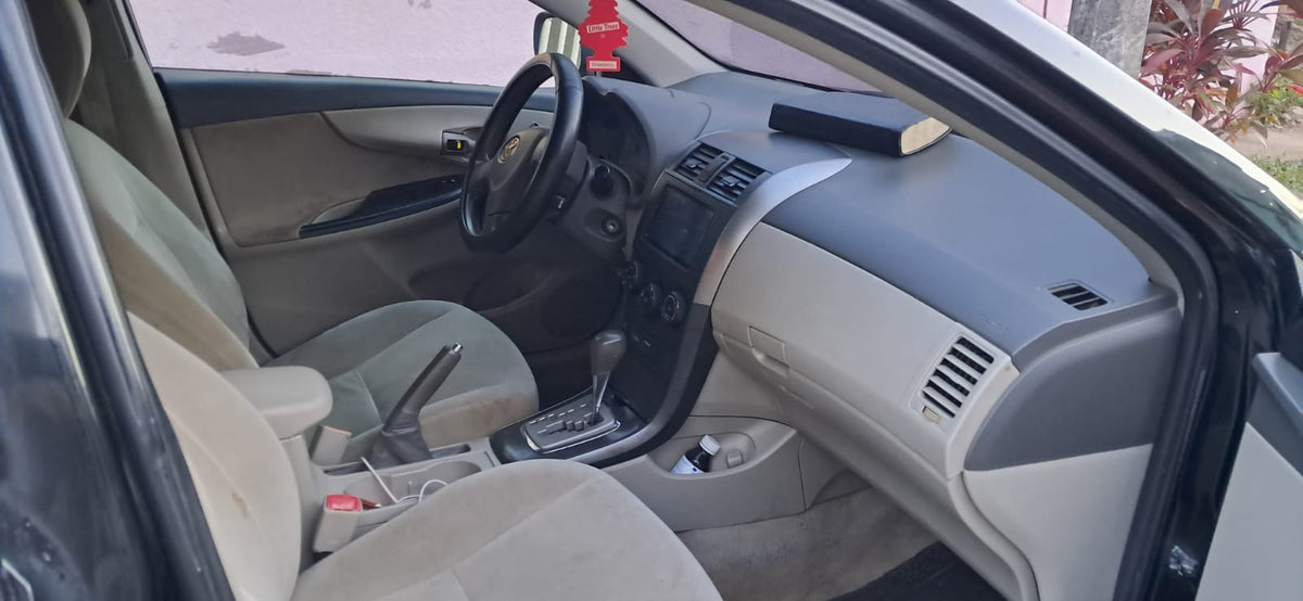 TOYOTA COROLLA 2010