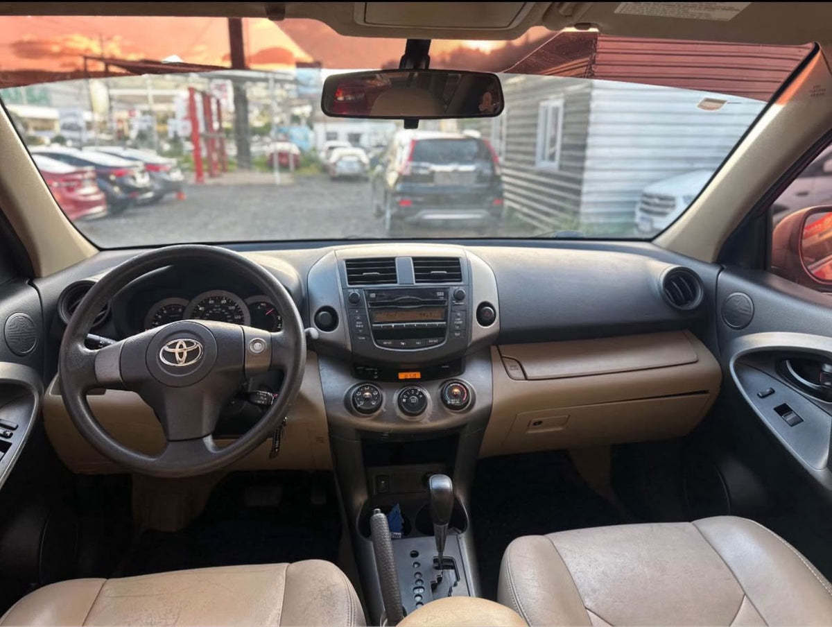TOYOTA RAV4 2010