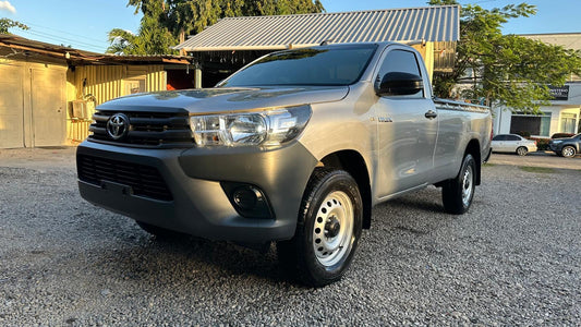001-TOYOTA HILUX 2022