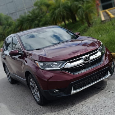 Honda CR-V 2018 color vino, vista frontal lateral, en venta en Honduras