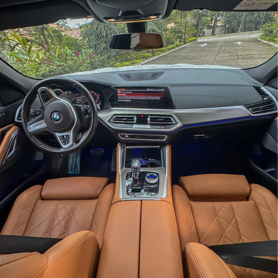 BMW X6 2023-80,000 Dolares