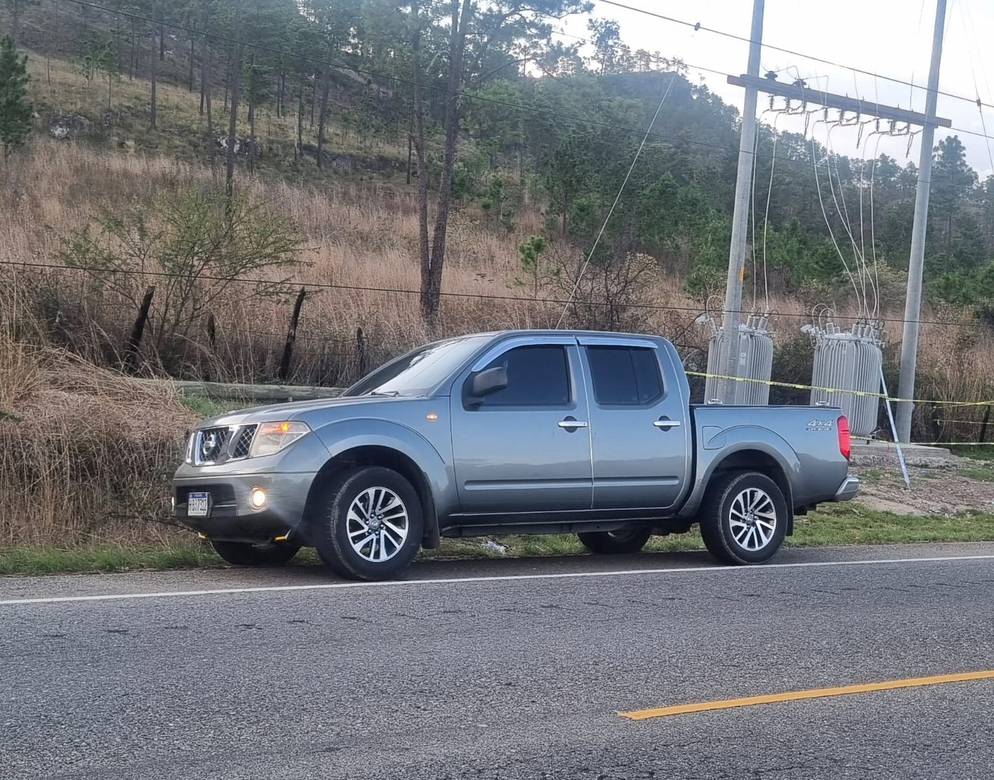 NISSAN NAVARA 2012