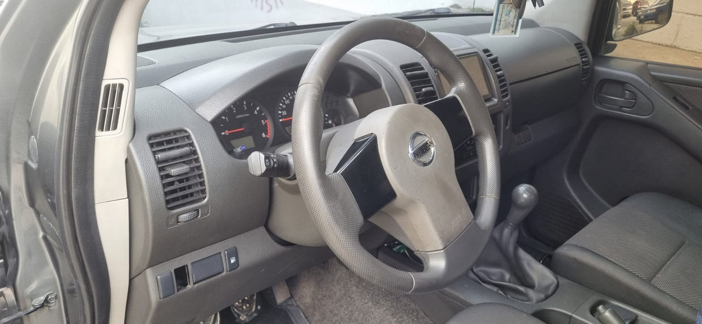 NISSAN NAVARA 2012