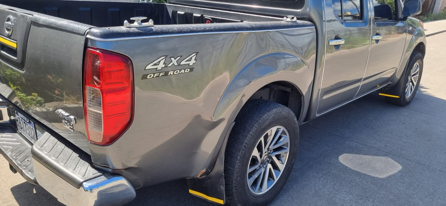NISSAN NAVARA 2012
