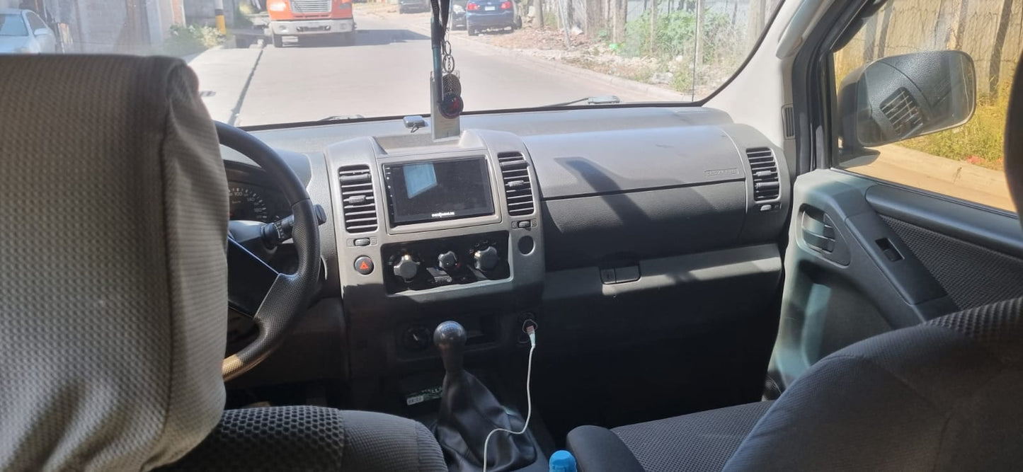NISSAN NAVARA 2012