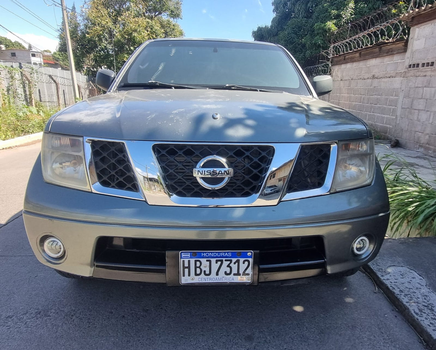 NISSAN NAVARA 2012
