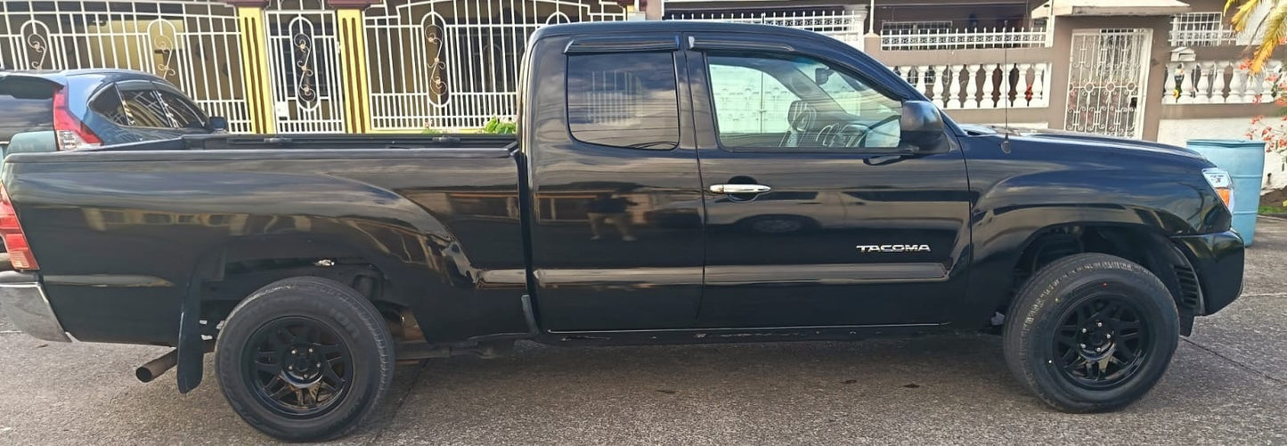 TOYOTA TACOMA 2013
