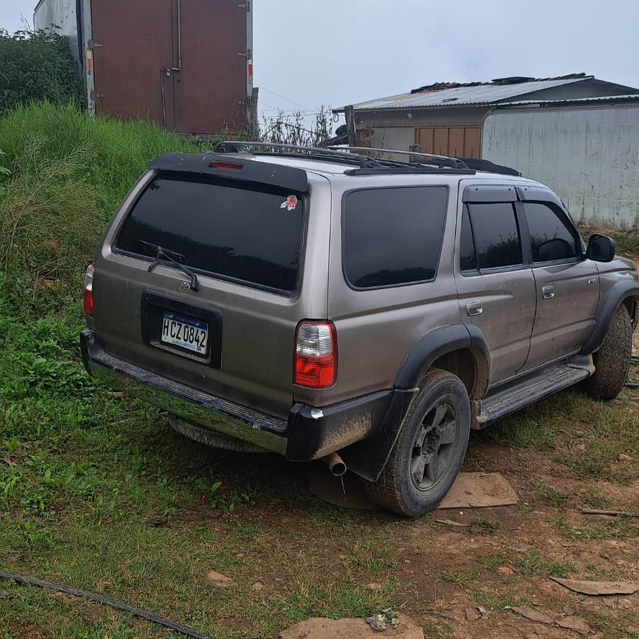 TOYOTA 4RUNNER 2002
