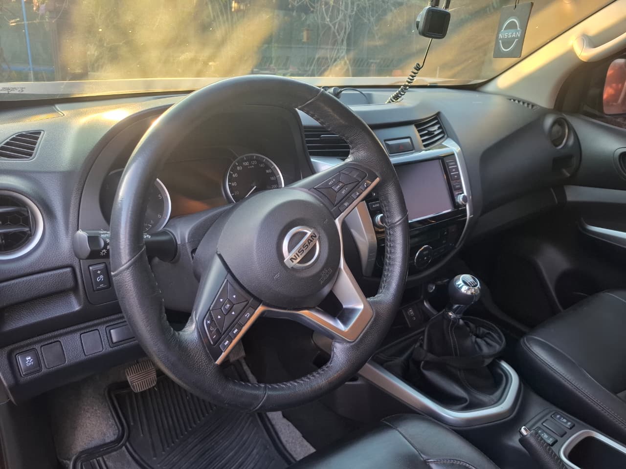 NISSAN FRONTIER 2022