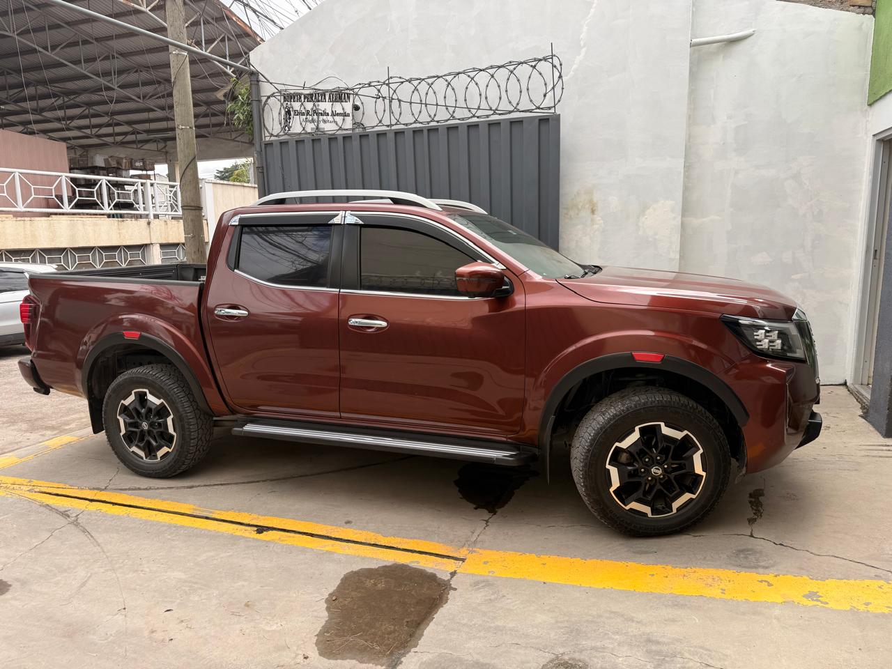 NISSAN FRONTIER 2022
