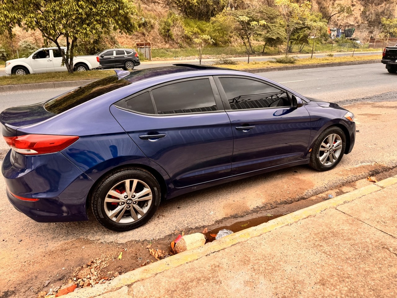 HYUNDAI ELANTRA 2018