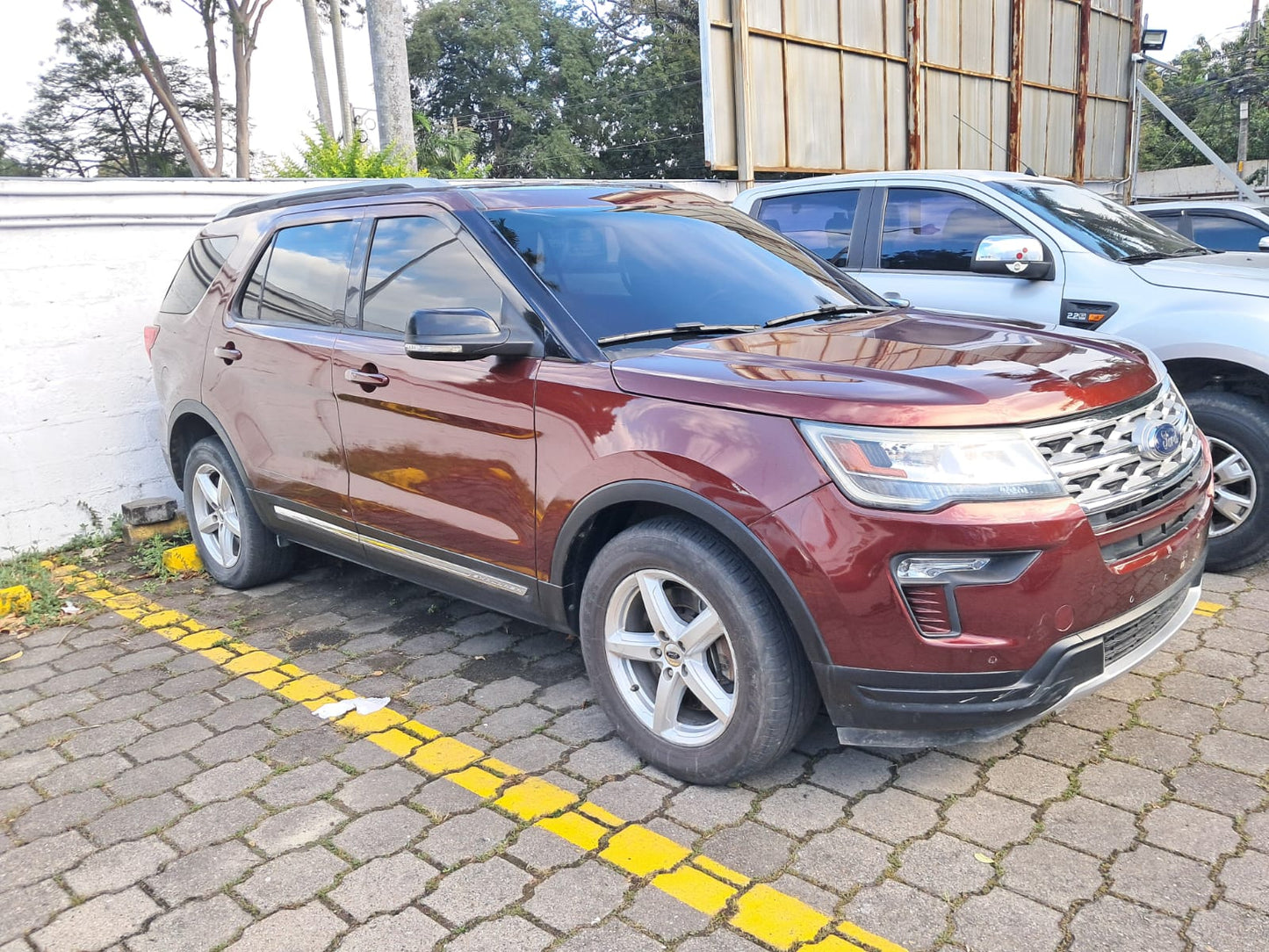 FORD EXPLORER 2016