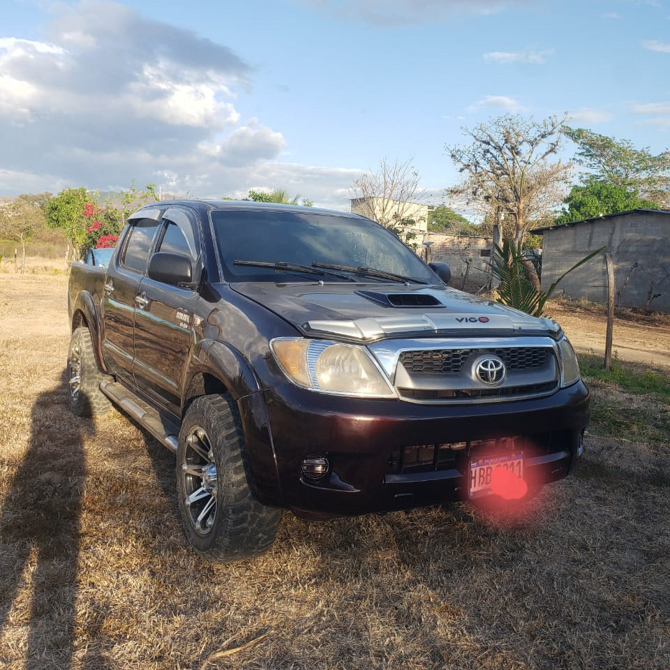 TOYOTA HILUX 2006