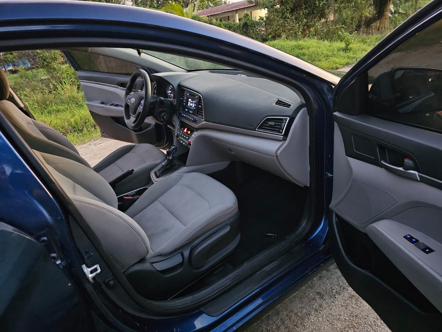 HYUNDAI ELANTRA 2018