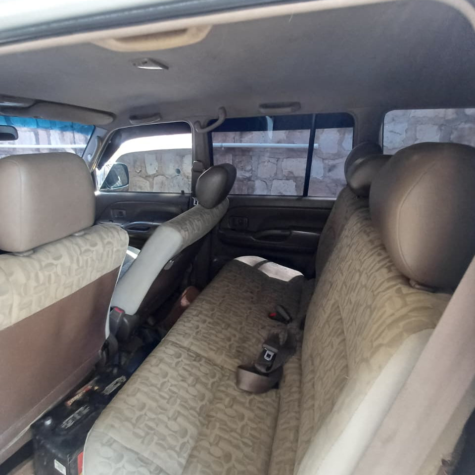 TOYOTA LAND CRUISER PRADO 2001