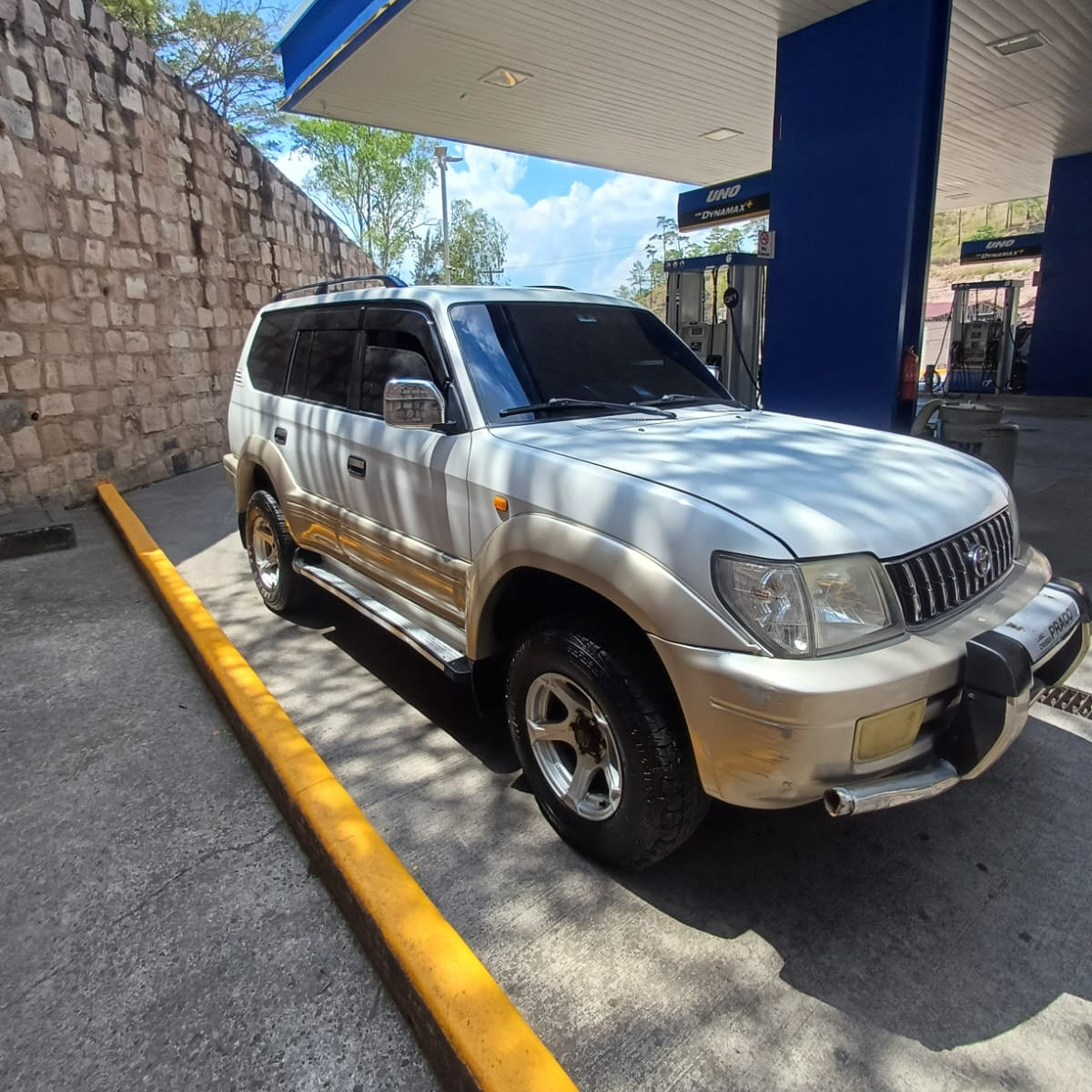 TOYOTA LAND CRUISER PRADO 2001