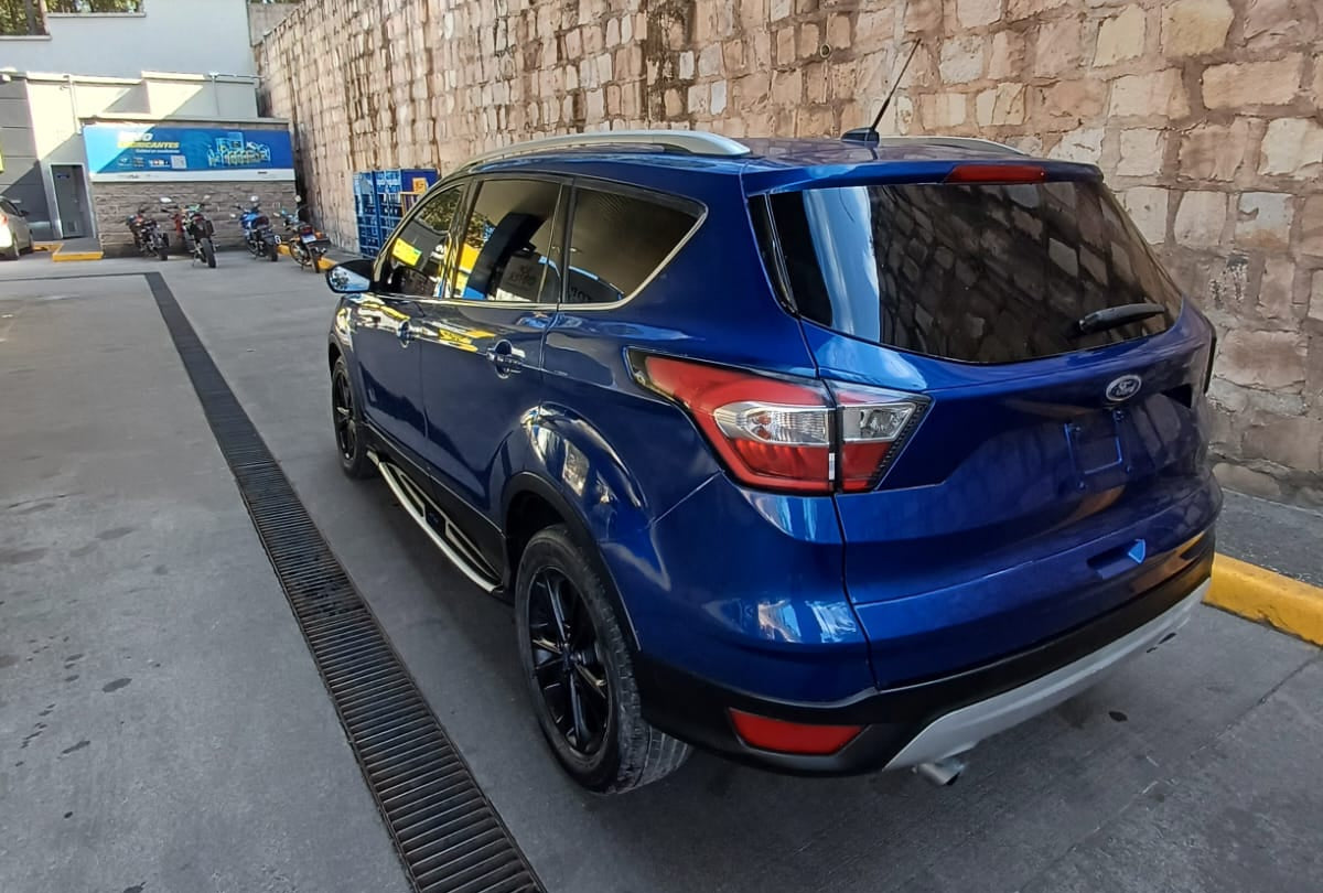 FORD ESCAPE 2017