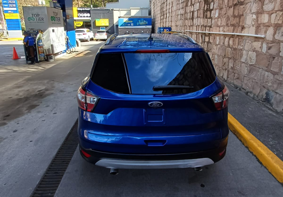 FORD ESCAPE 2017