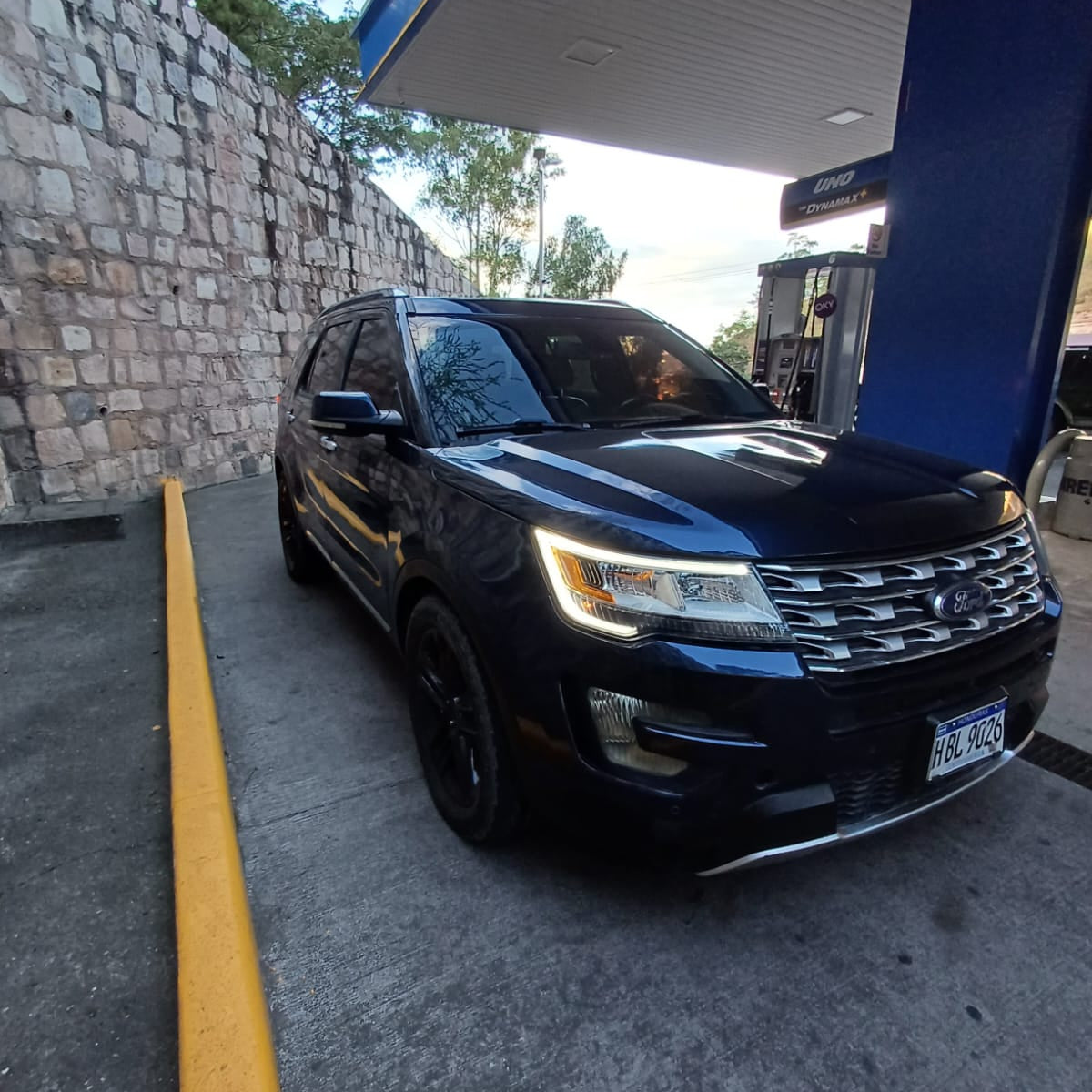 FORD EXPLORER 2017