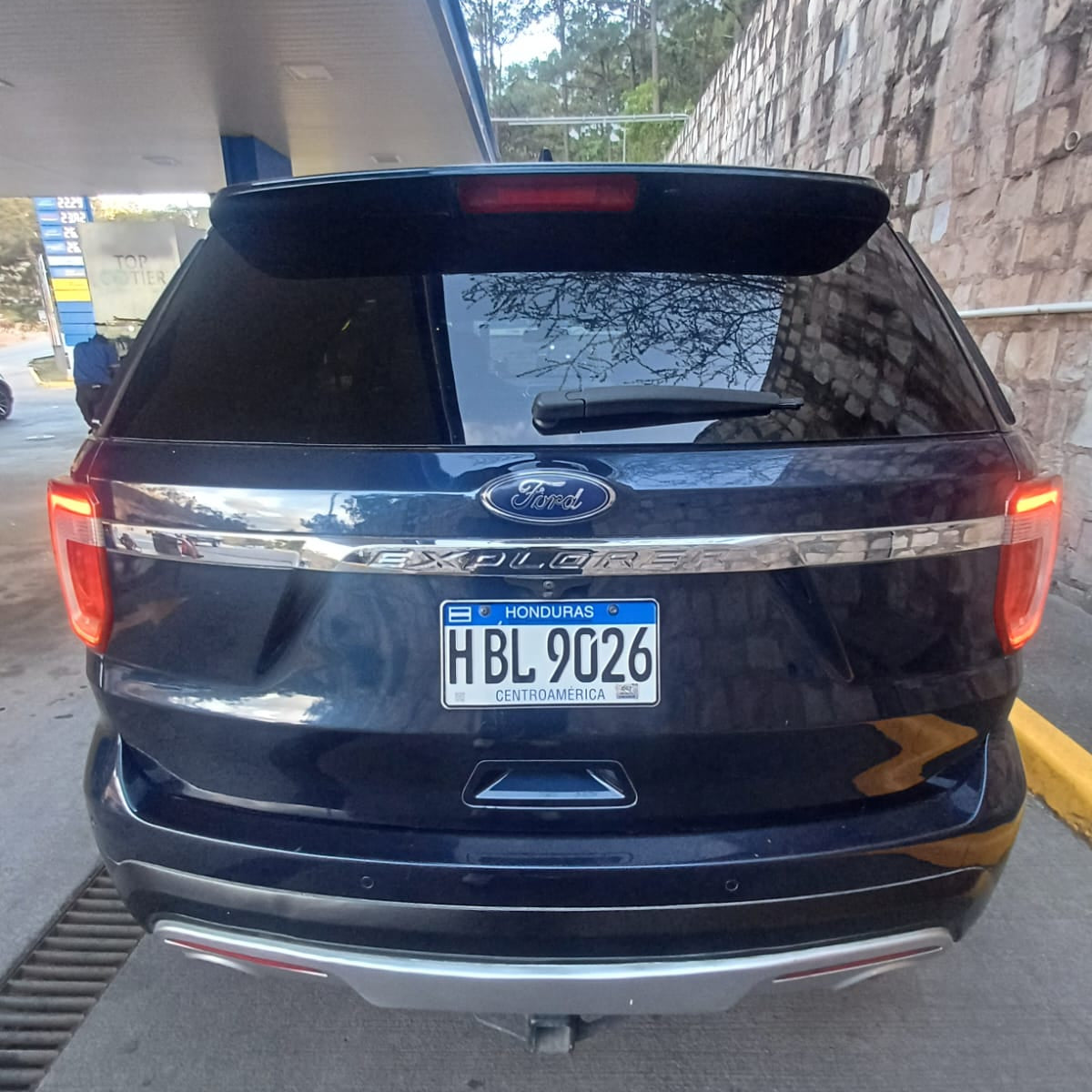 FORD EXPLORER 2017