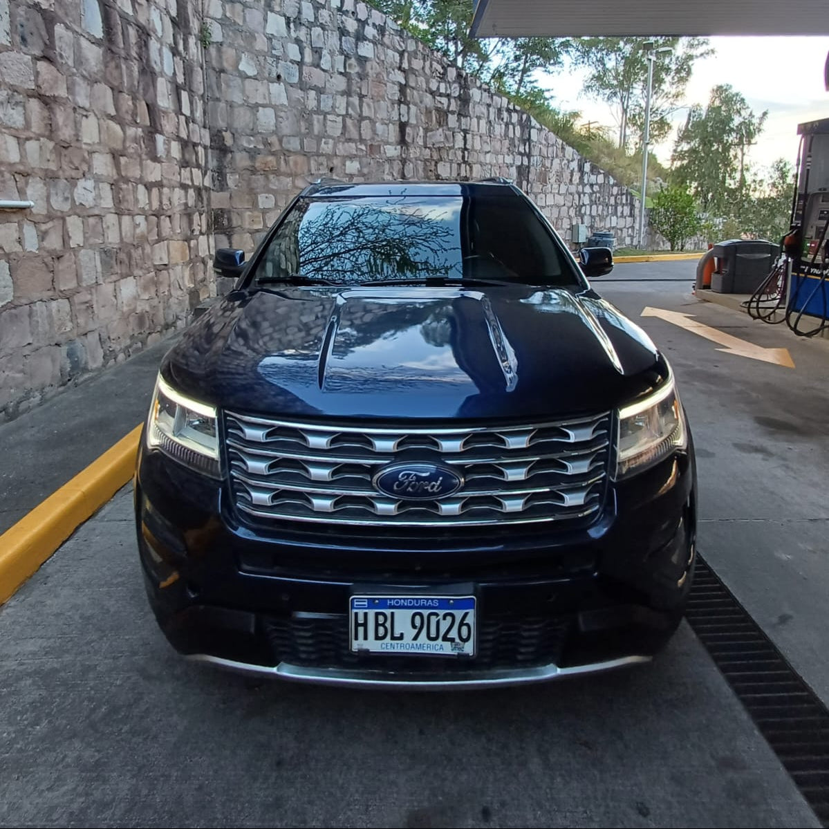 FORD EXPLORER 2017