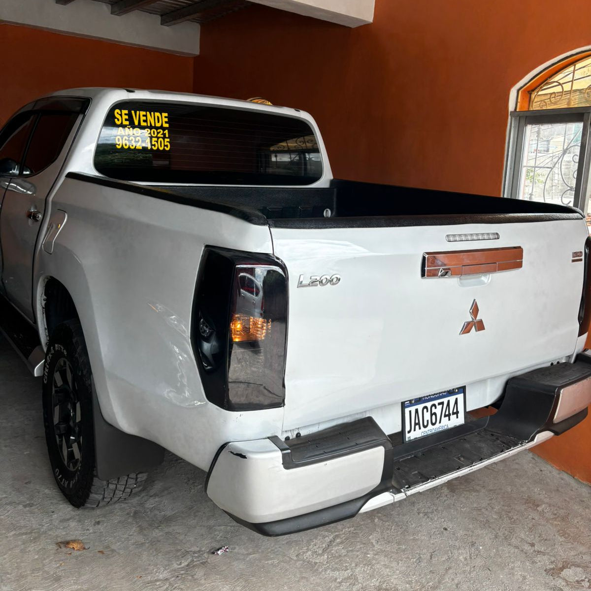MITSUBISHI L200 2021