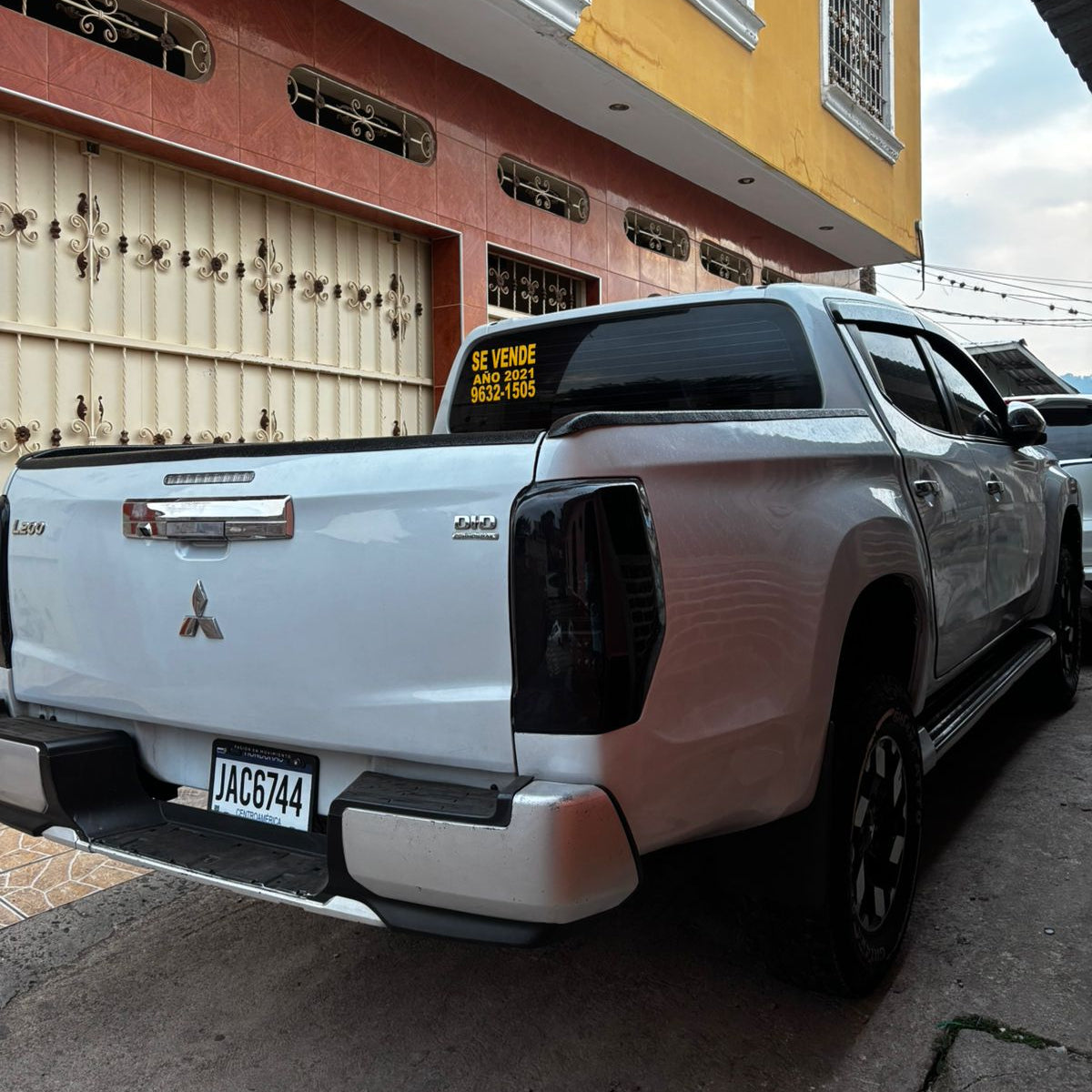 MITSUBISHI L200 2021