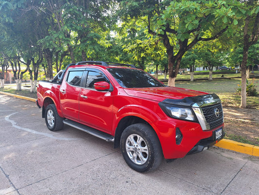 NISSAN NP300 2022