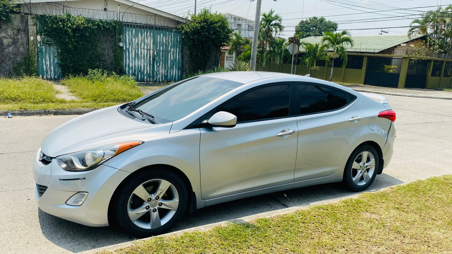 HYUNDAI ELANTRA 2013