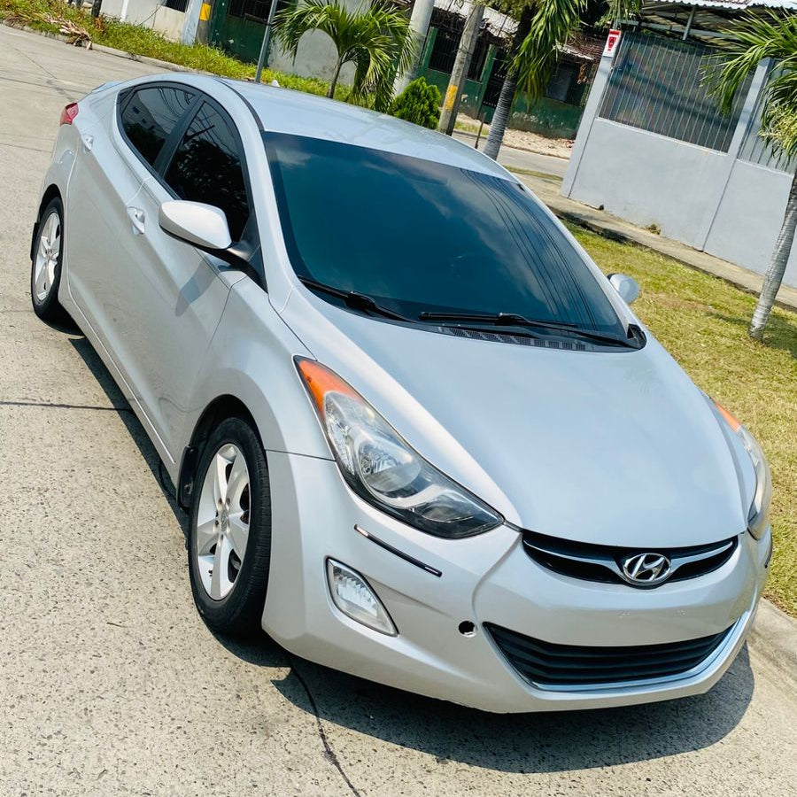 HYUNDAI ELANTRA 2013