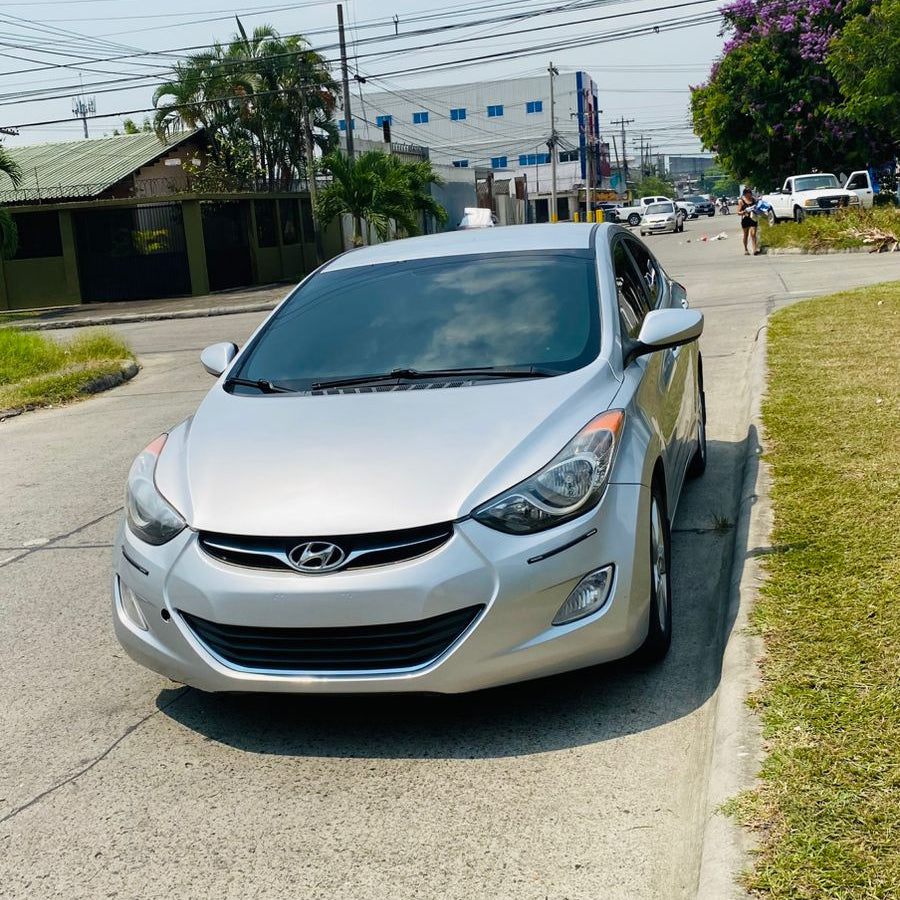 HYUNDAI ELANTRA 2013