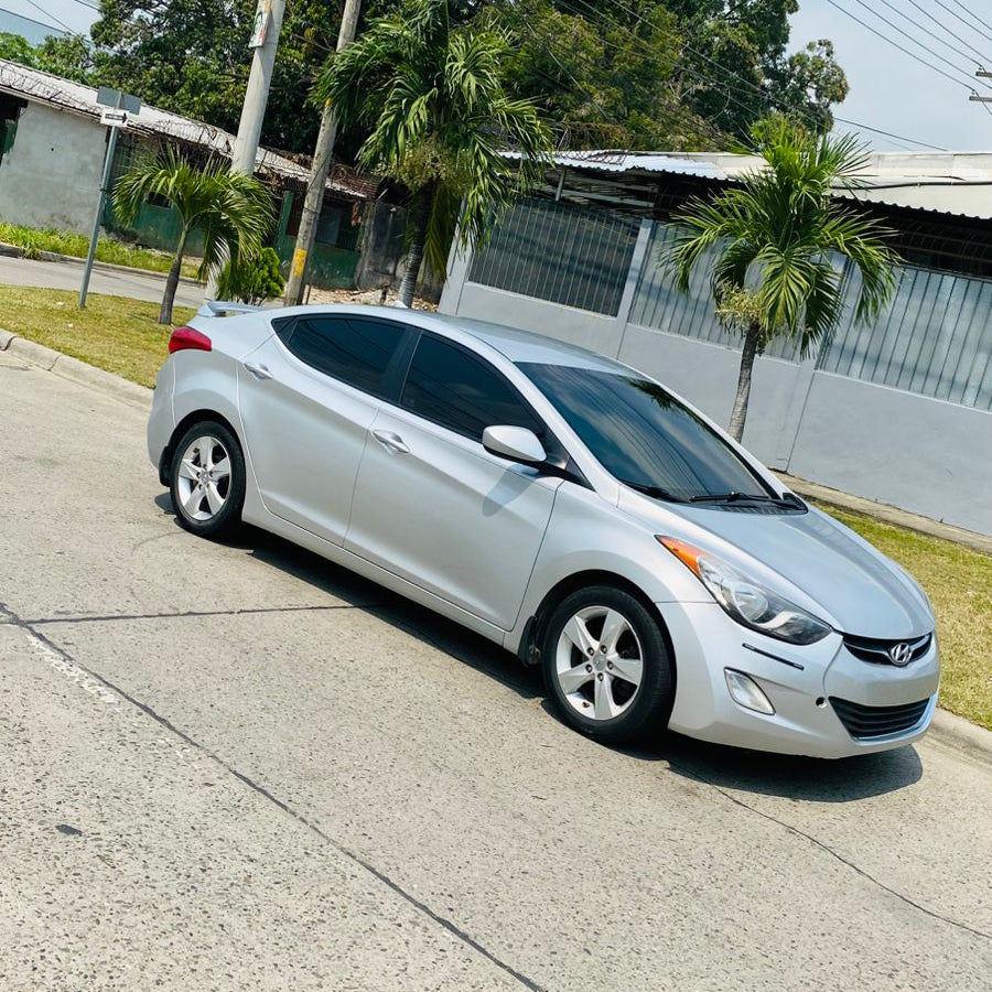 HYUNDAI ELANTRA 2013