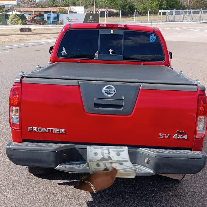 NISSAN FRONTIER 2011