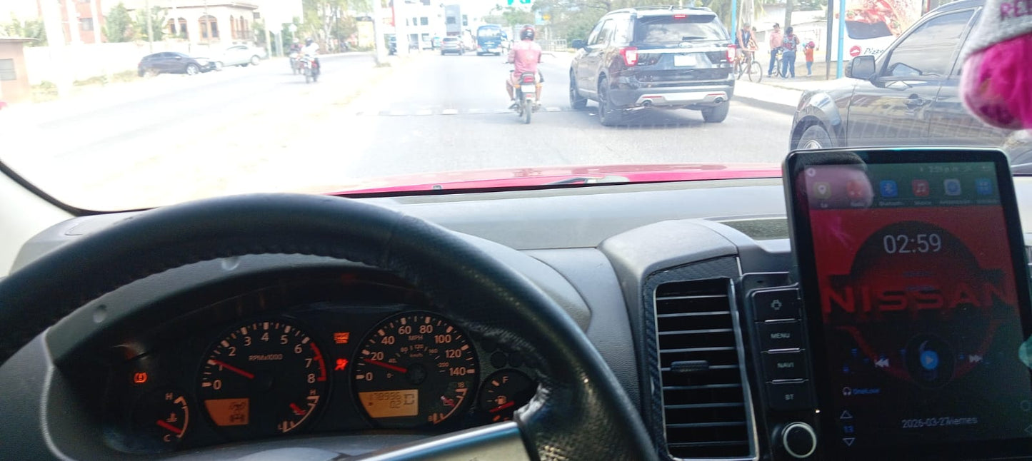 NISSAN FRONTIER 2011