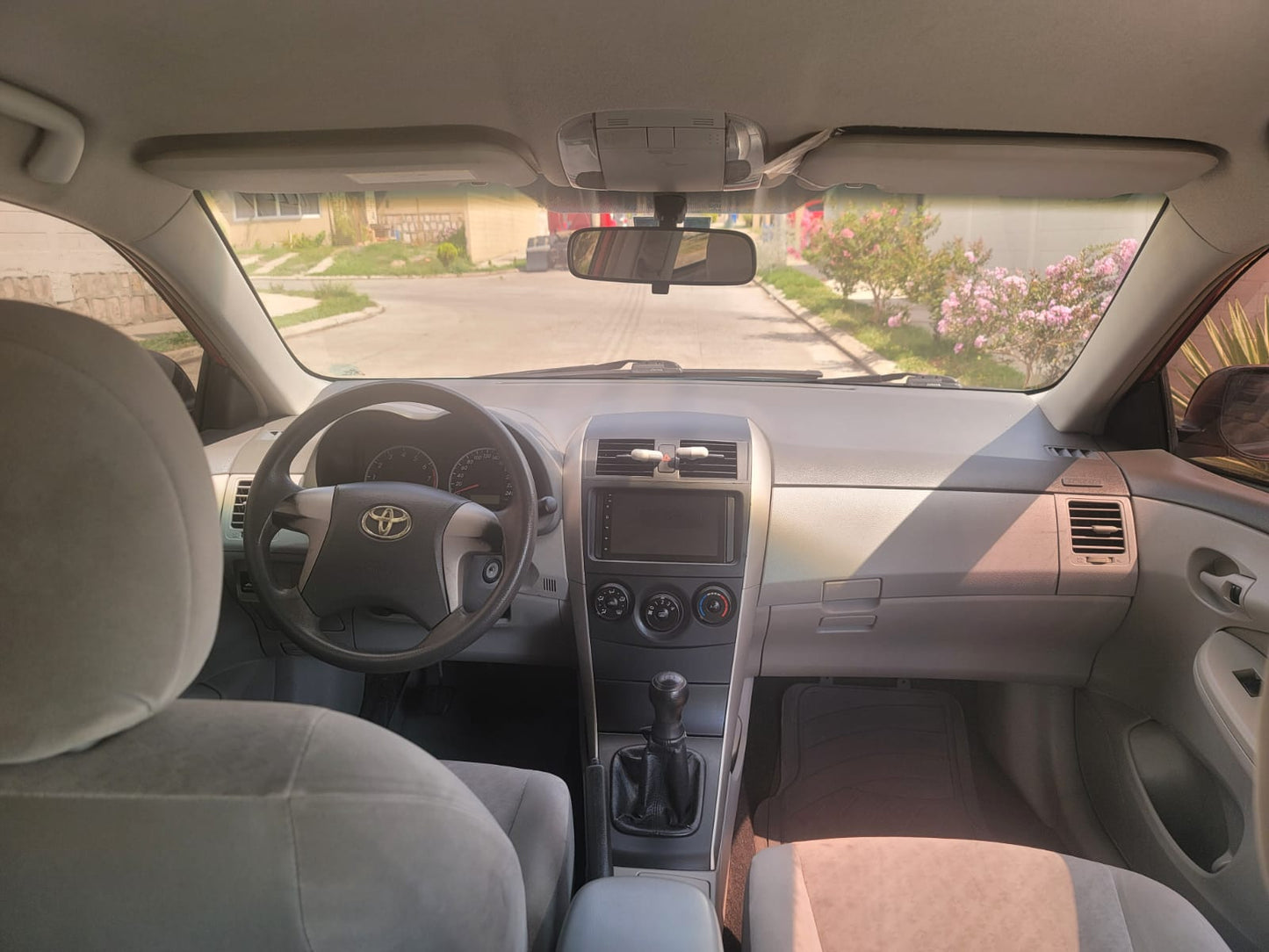 TOYOTA COROLLA 2010