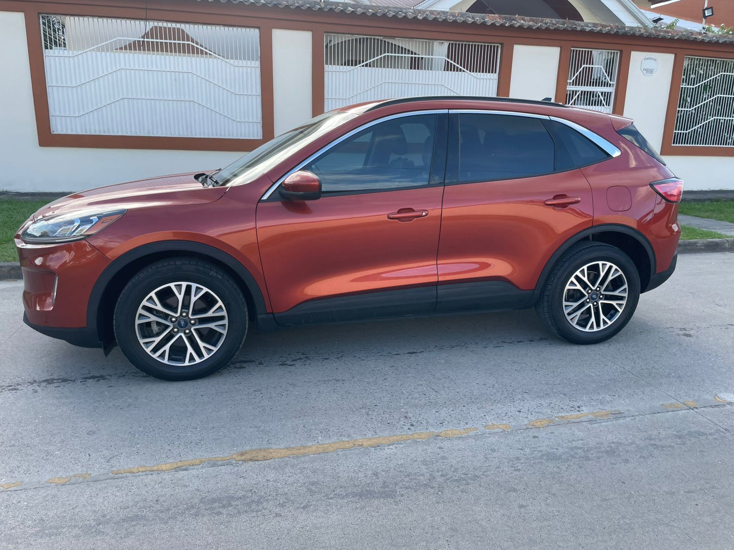 FORD ESCAPE 2020