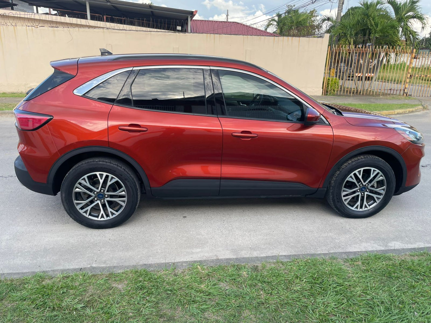 FORD ESCAPE 2020
