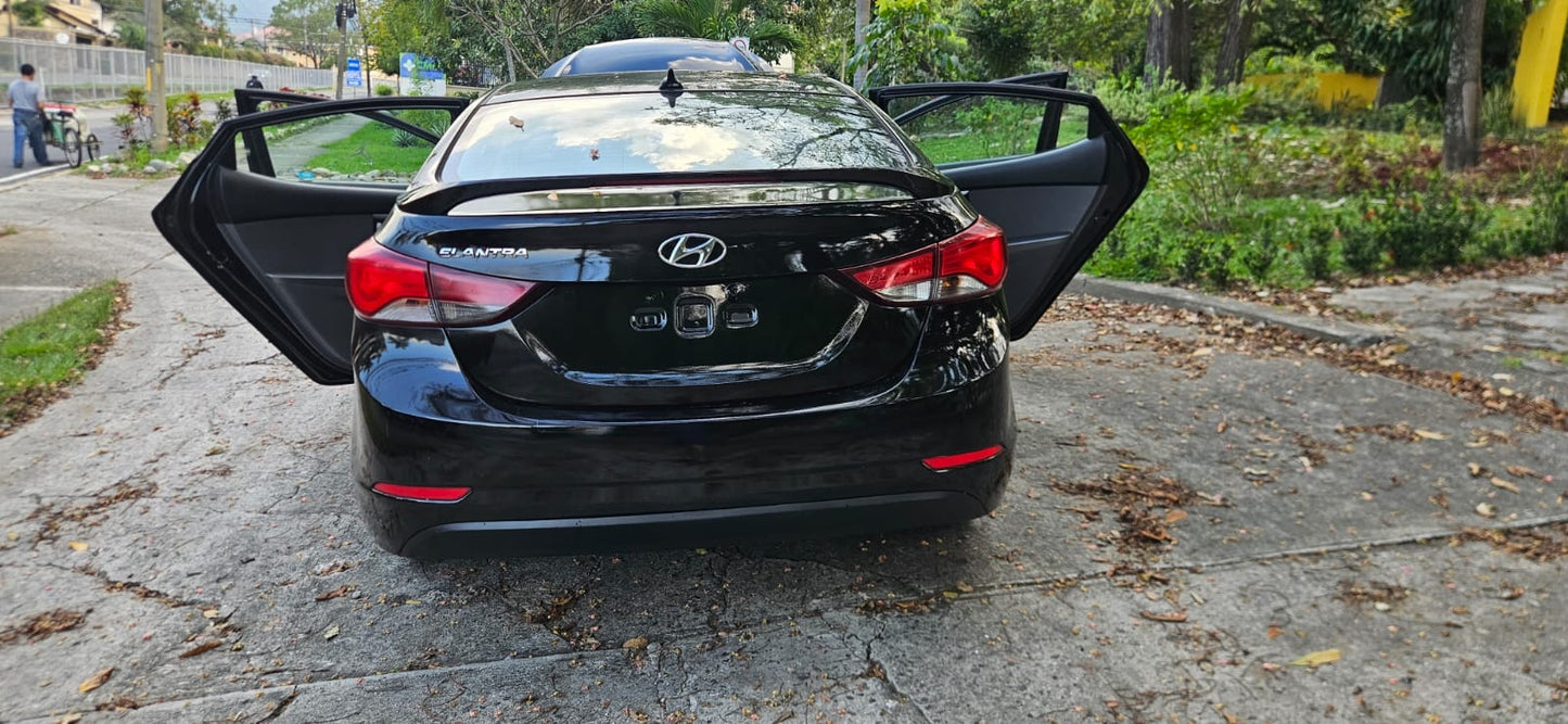 HYUNDAI ELANTRA 2016