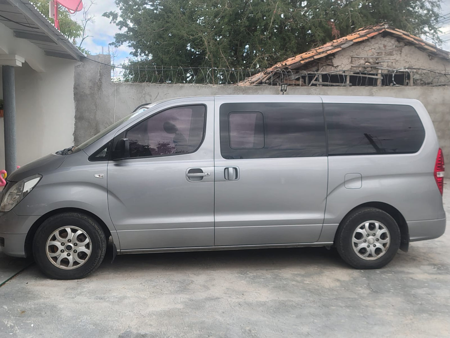 HYUNDAI STAREX 2014