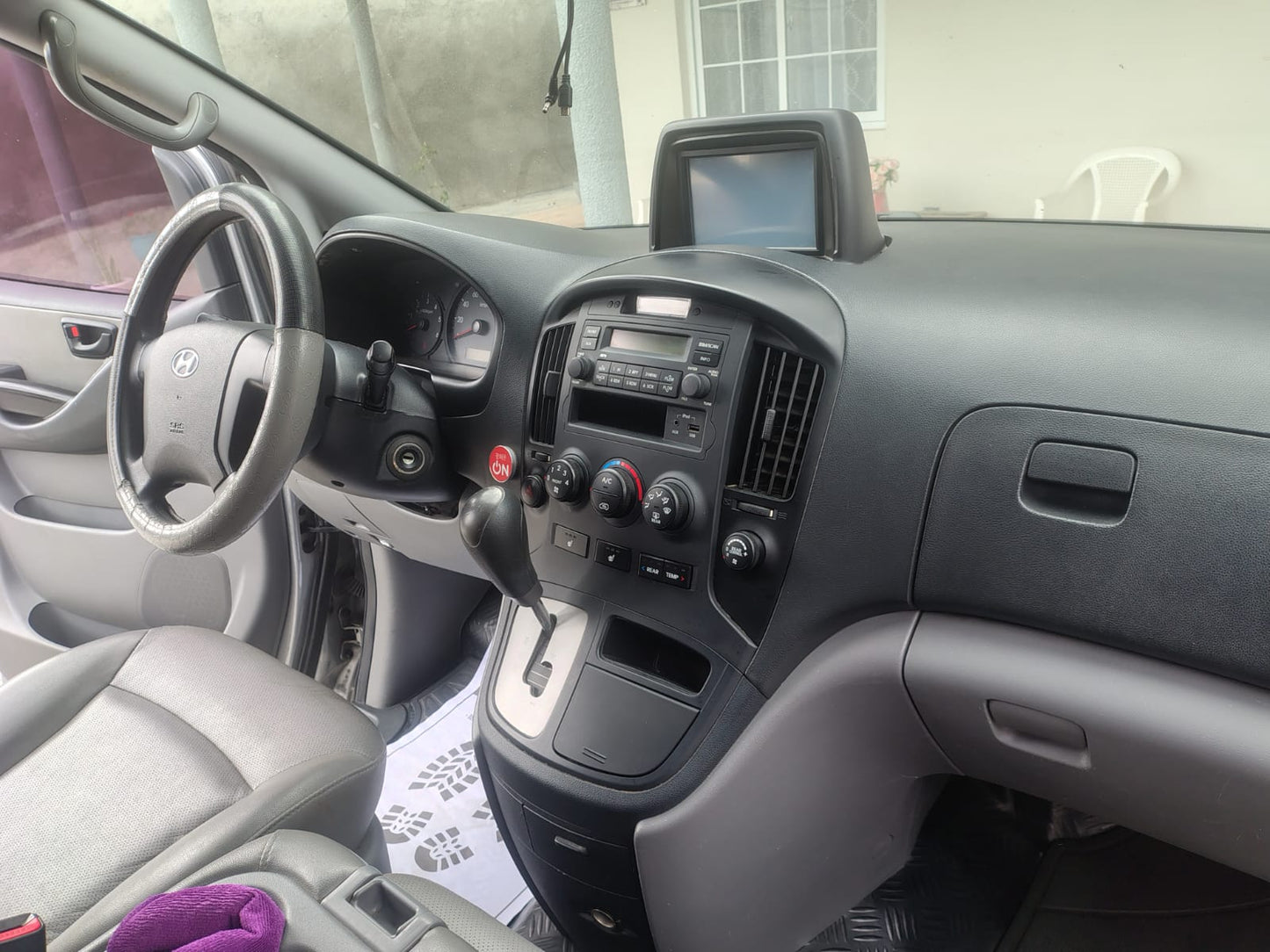 HYUNDAI STAREX 2014