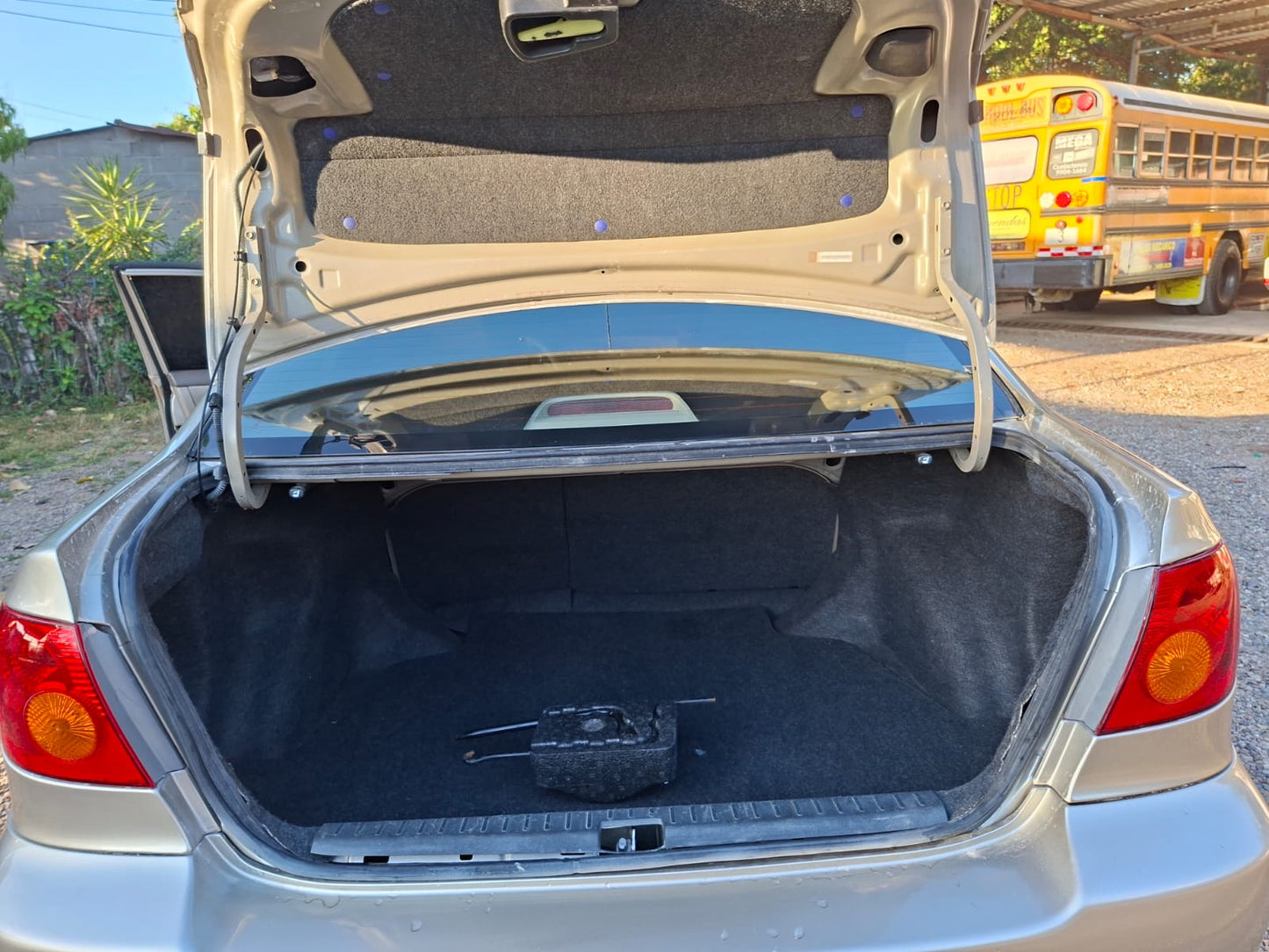TOYOTA COROLLA 2004