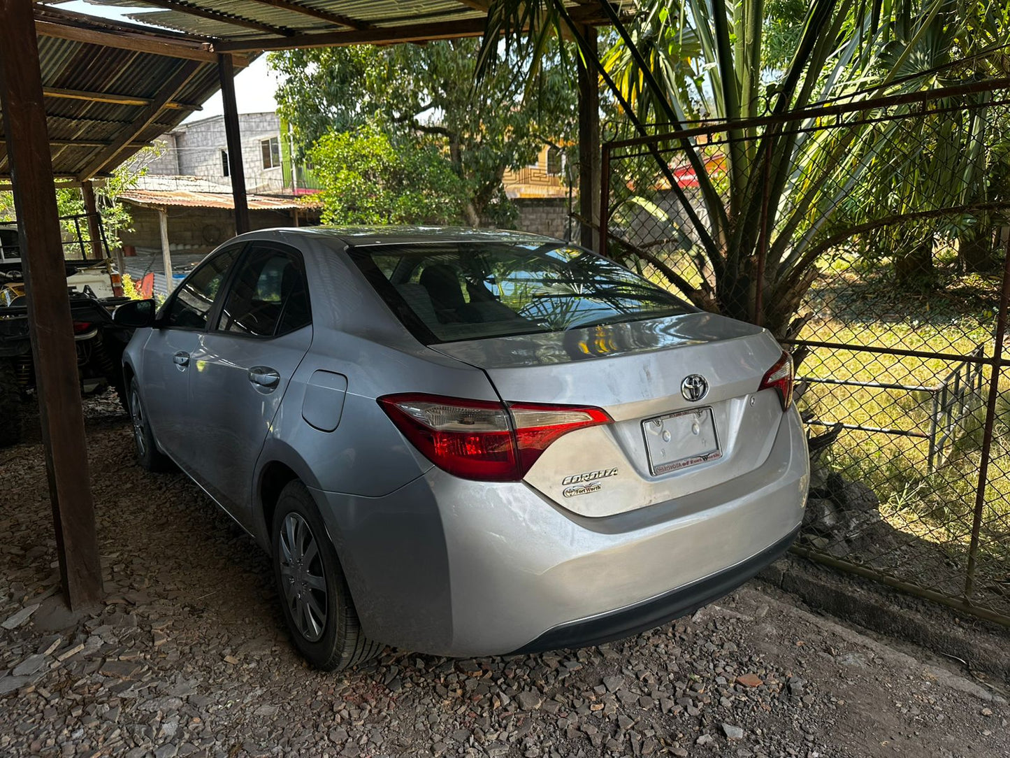 TOYOTA COROLLA 2015