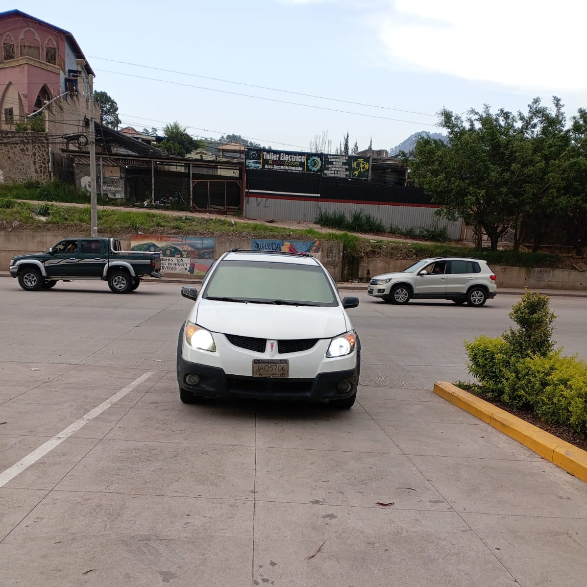 PONTIAC VIBE 2003