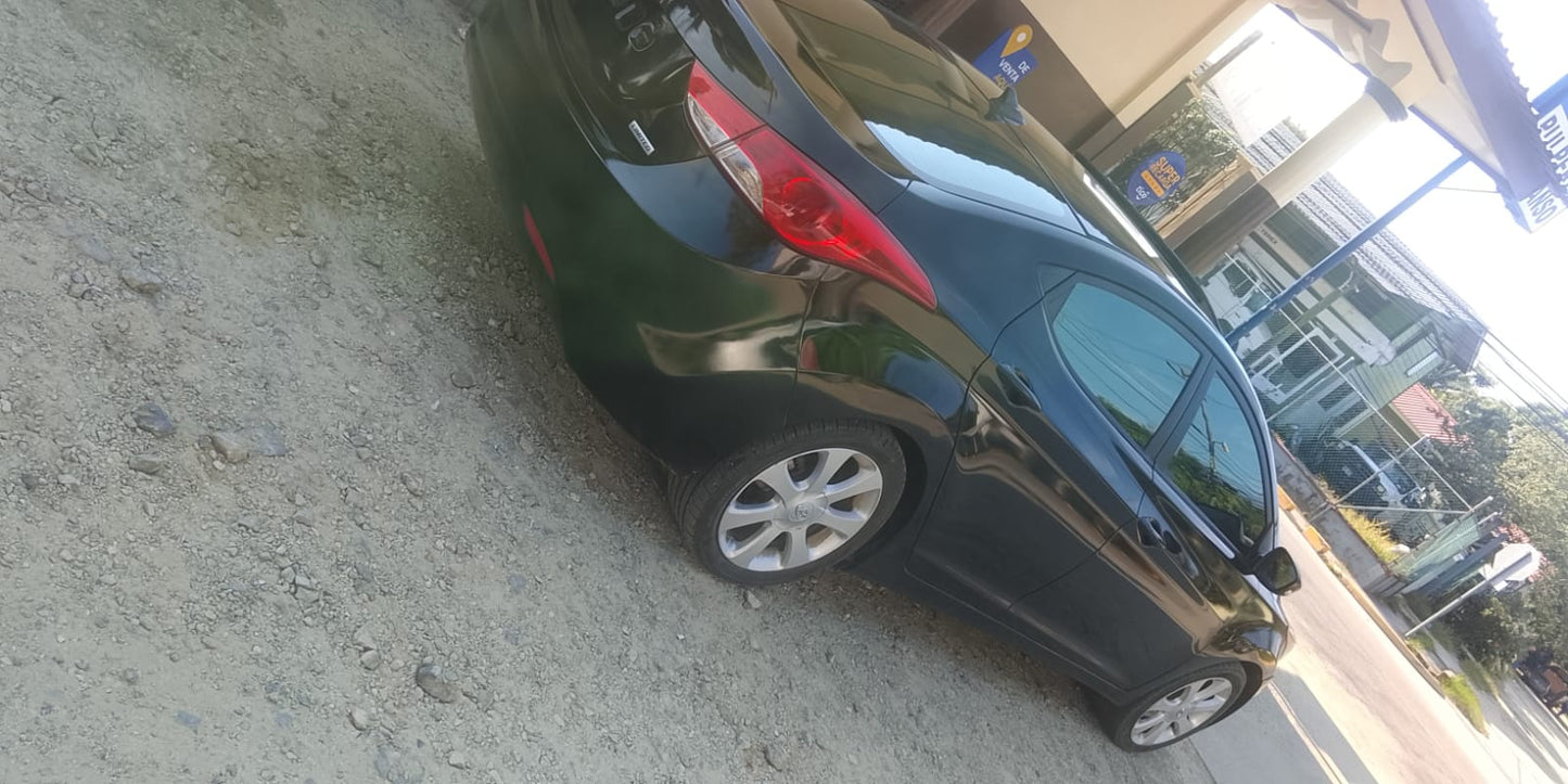 HYUNDAI ELANTRA 2013